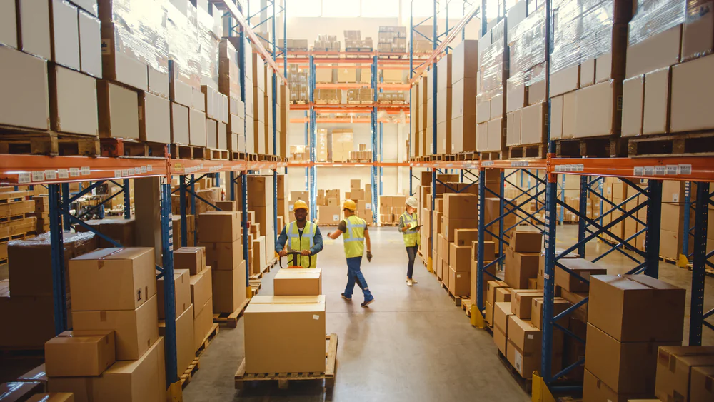3PL warehouse handling order fulfillment and inventory for e-commerce sellers