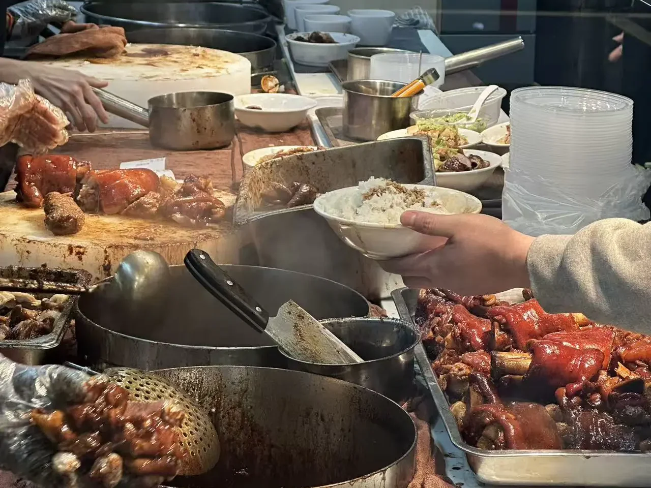 huaqiangbei cantonses cuisine (pig trotter rice)