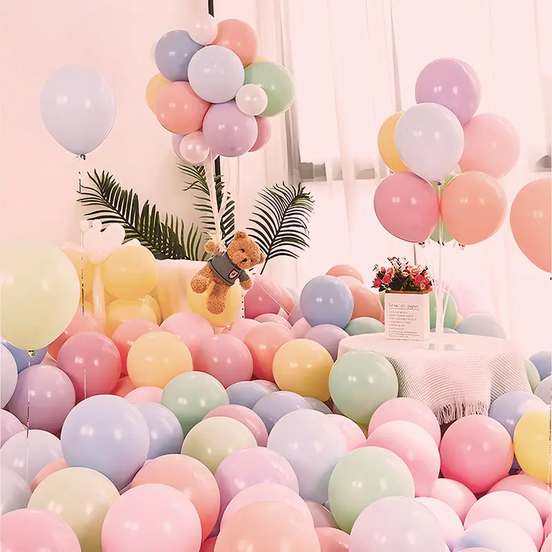 Valentine's Day Balloons 2 2026031209393366