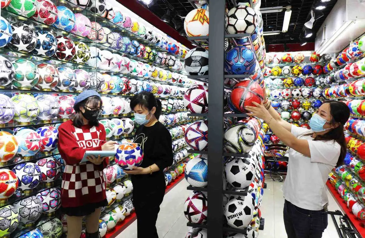 sourcing-world-cup-2026-merchandise-at-yiwu-market