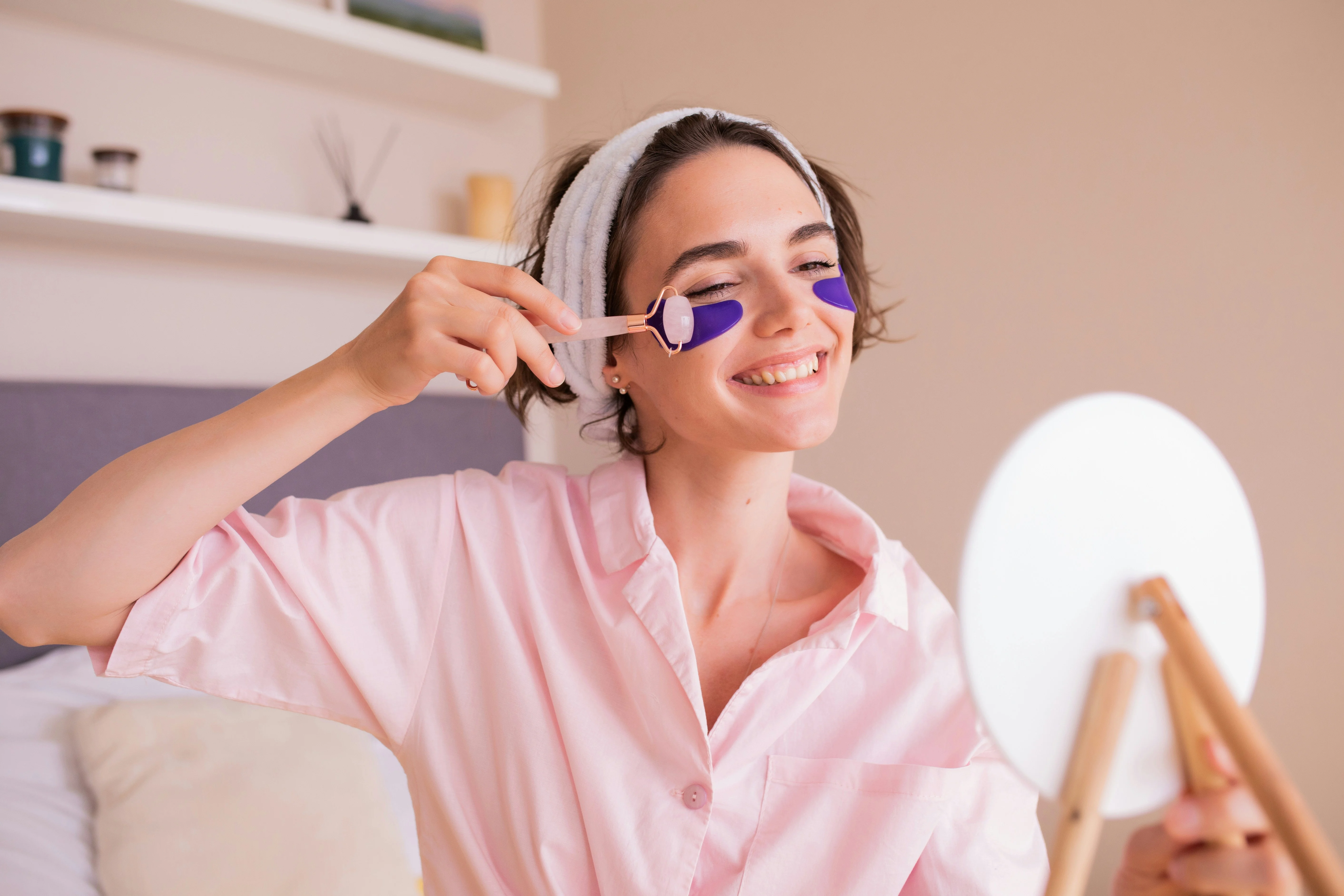 Skincare Tools Wholesale: 7 Pro Tips for Sourcing & Import from China 8 look studio FY l0bH ahU unsplash