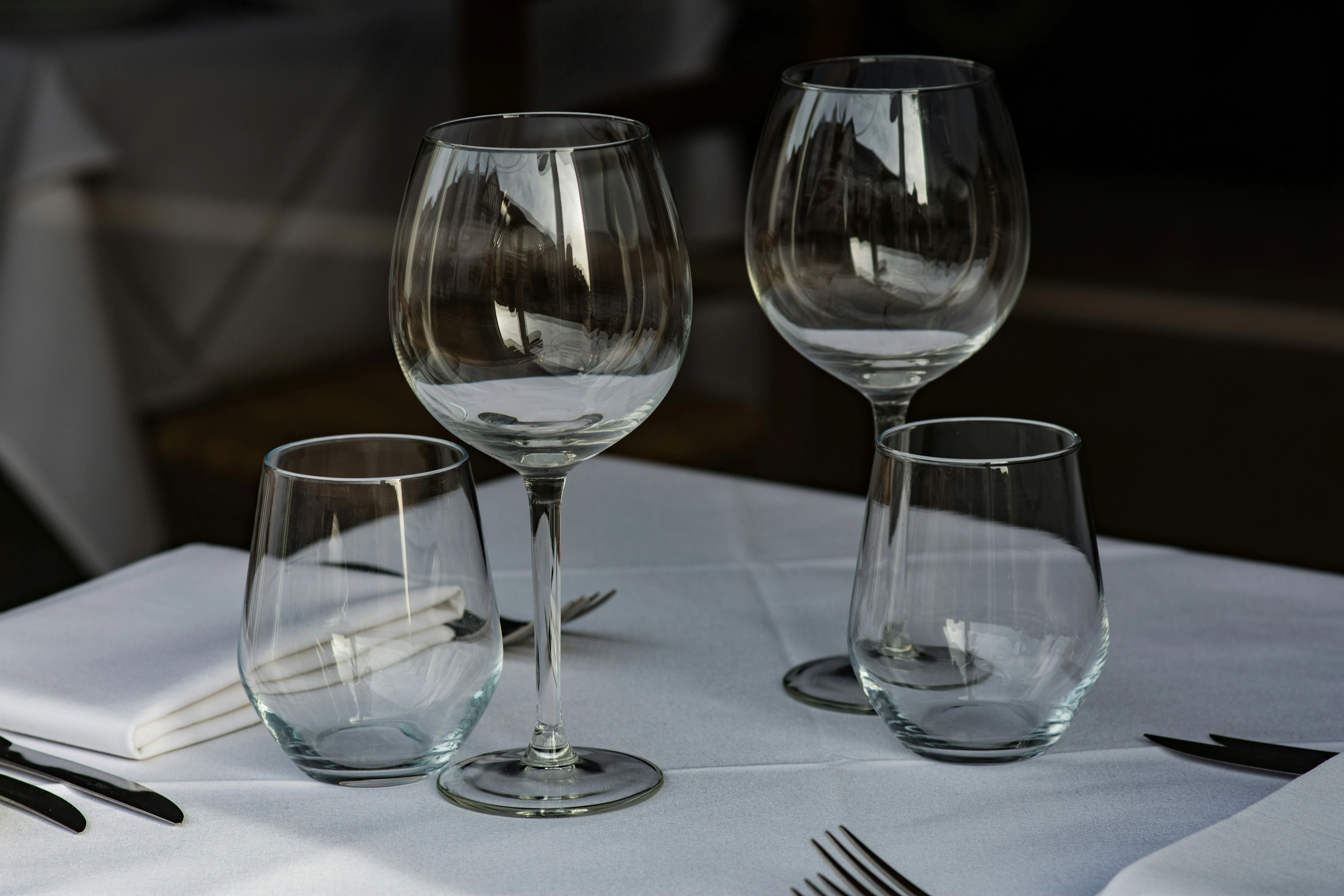 8 Essential Tableware & Serveware Products to Wholesale from China 9 james harris kKNFL7ggDoM unsplash
