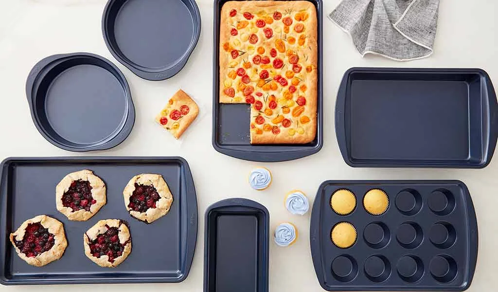 7 Essential Bakeware Products to Wholesale from China 6 non stick diamond infused bakeware